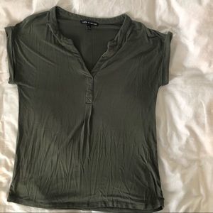 Cable and gauge dark green short sleeve shirt